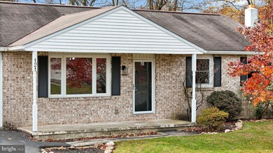 121 N 9th St, Bally, PA 19503 - photo 4