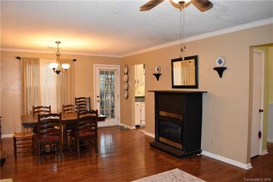 106 Joanne Ln, Hendersonville, NC 28792 - photo 6