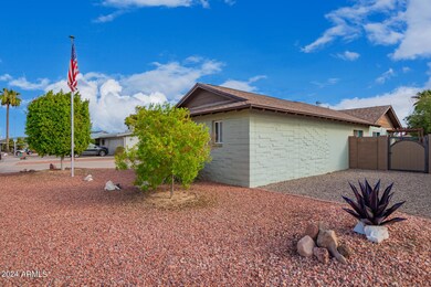 10521 W Mission Ln, Sun City, AZ 85351 - photo 5
