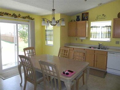 462 Pitch Pine Dr, Whiteland, IN 46184 - photo 6