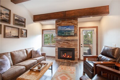 Great room with vaulted ceilings