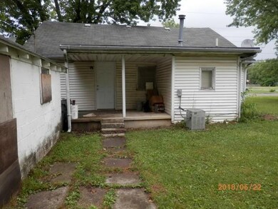 2303 W 18th St, Anderson, IN 46016 - photo 2