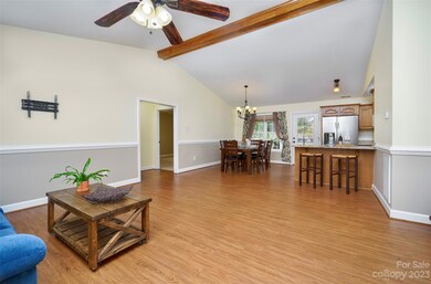 137 E Debbie Ln, Statesville, NC 28625 - photo 5