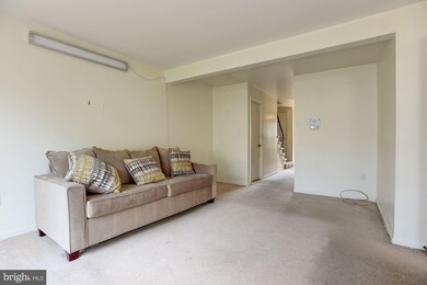 14818 Belle Ami Dr, Laurel, MD 20707 - photo 6