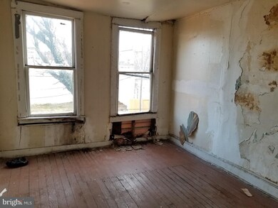 2129 Mcculloh St, Baltimore, MD 21217 - photo 7