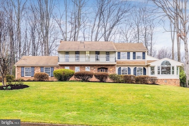 7906 Foxhound Rd, McLean, VA 22102 - photo 2