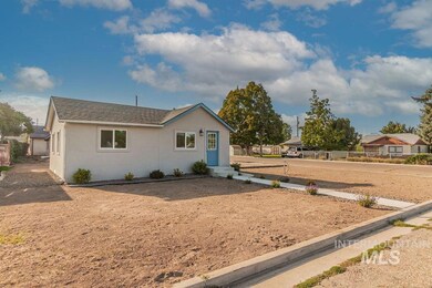 303 Fern St, Nampa, ID 83686 - photo 4