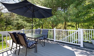 21 Moreland Green Dr, Worcester, MA 01609 - photo 5