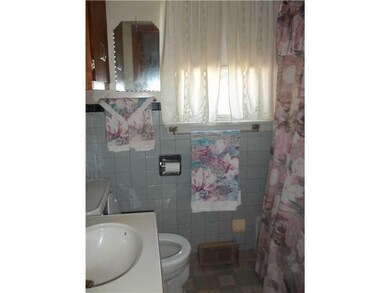Full Bath. 1st Floor