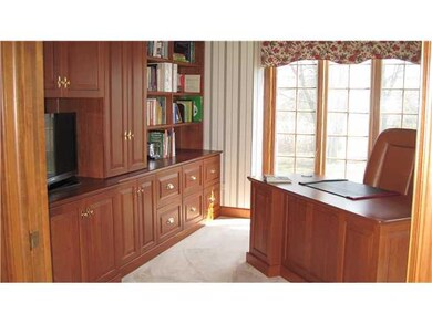 Studio/Study/Office Elegant surroundings including