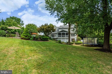 9841 Coral Bells Ct, Vienna, VA 22182 - photo 5