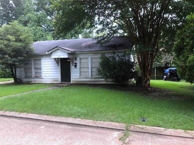 2304 Cherry St, Pineville, LA 71360 - photo 3