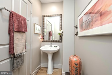 4490 Market Commons Dr unit 103, Fairfax, VA 22033 - photo 5