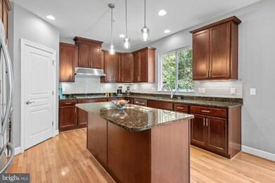 43690 Wild Iris St, California, MD 20619 - photo 5