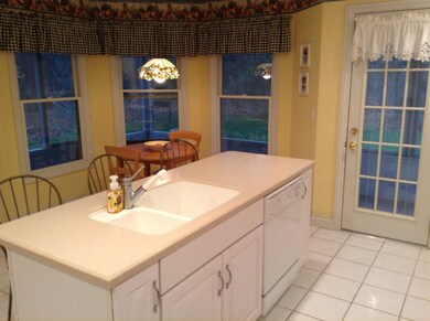 Kitchen 4