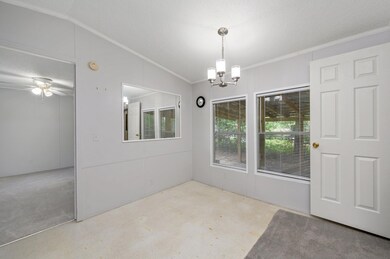 9-web-or-mls-5292 Godfrey St-09