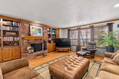 1741 NE Sunset Ln, Grants Pass, OR 97526 - photo 6