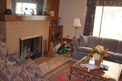 28 E Como Ave, Columbus, OH 43202 - photo 2