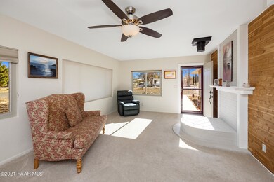 005_Living Room