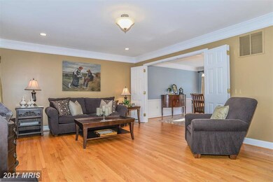 703 Talahi Ct SE, Vienna, VA 22180 - photo 7