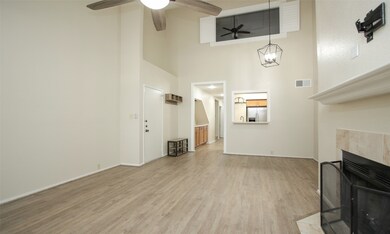 4900 Floyd St unit 11, Houston, TX 77007 - photo 6