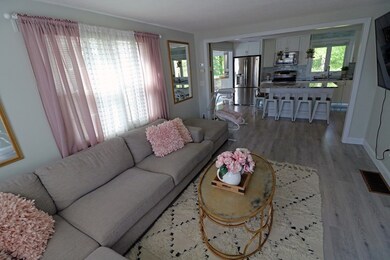 23 Agnoli Place, Feeding Hills, MA 01030 - photo 6