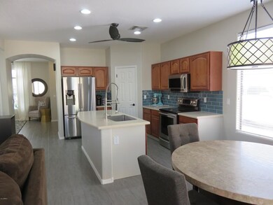 2603 N Raven