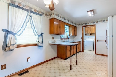 7606 Middletown Germantown Rd unit R, Middletown, OH 45042 - photo 6