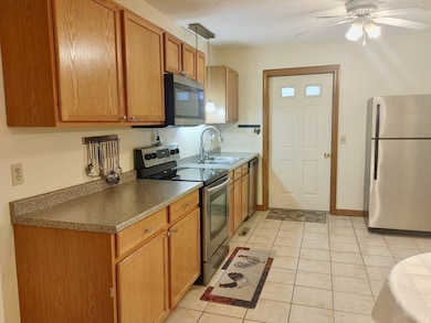 119 Union St unit 4, Westfield, MA 01085 - photo 5