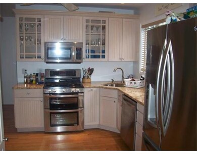 22 Sherman Ct, Medford, MA 02155 - photo 4