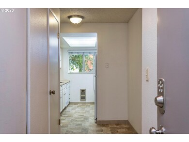 11767 SW Boones Bend Dr unit 195C, Beaverton, OR 97008 - photo 3