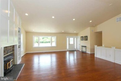 1137 Hornell Dr, Silver Spring, MD 20905 - photo 4