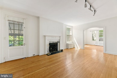 3902 Canterbury Rd, Baltimore, MD 21218 - photo 5