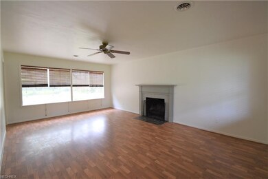 161 Ingleside Dr, Berea, OH 44017 - photo 3