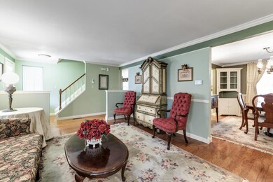005-1804OldShayCourt-Columbus-OH-43229-s