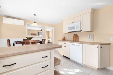 82 Doolittle St, Coventry, RI 02816 - photo 6