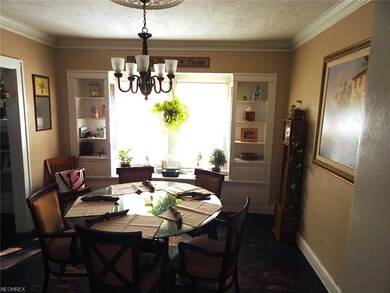 Large built-in window storage.