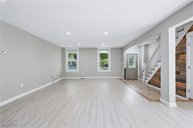 1882 W 47th St, Cleveland, OH 44102 - photo 7