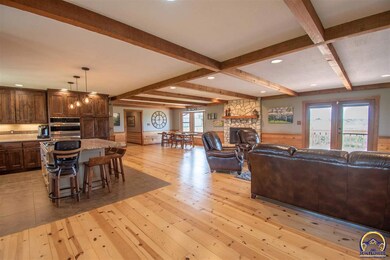 6445 SW Valencia Rd, Auburn, KS 66402 - photo 7