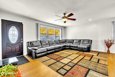 7528 Kenneth Ave, Skokie, IL 60076 - photo 5