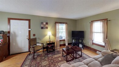 381 Stanley St, North Tonawanda, NY 14120 - photo 3