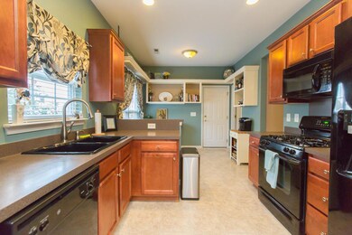 2775 Summertrees Blvd Resized-14