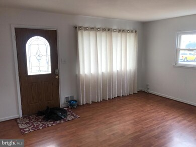 109 Runyon Ct, Manassas Park, VA 20111 - photo 2