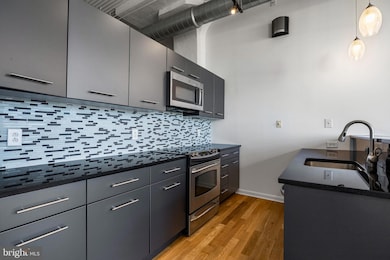 2200 28 Arch St unit 716, Philadelphia, PA 19103 - photo 7