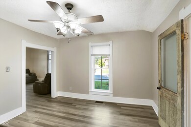 798 W Jefferson St, Franklin, IN 46131 - photo 7