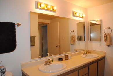 145 N 74th St unit 209, Mesa, AZ 85207 - photo 5