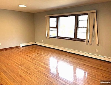 650 Edgewater Ave unit 2, Ridgefield, NJ 07657 - photo 2