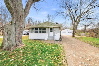 19602 Greenacre St, South Bend, IN 46637 - photo 2