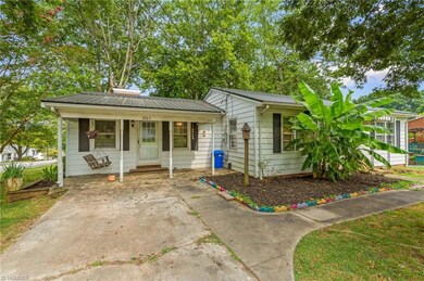 1003 Breeze Hill Rd, Asheboro, NC 27203 - photo 4