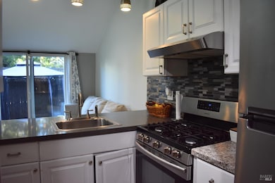 172 Courtyards E, Windsor, CA 95492 - photo 5